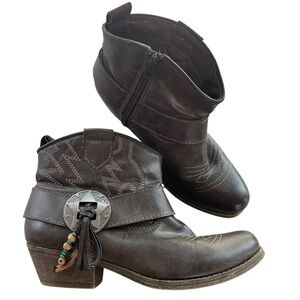 Big Buddha Womens 7.5 Brown Faux Leather Tassel Fringe Ankle Western Cowboy Boot